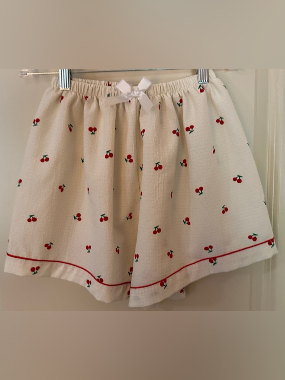 Creme Cherry Matching Set Pajamas Shorts Women's Sz Medium - Picture 3 of 12